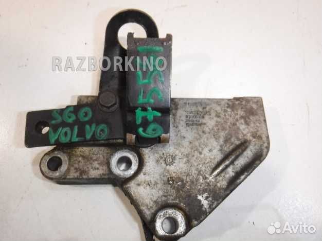 Кронштейн двигателя