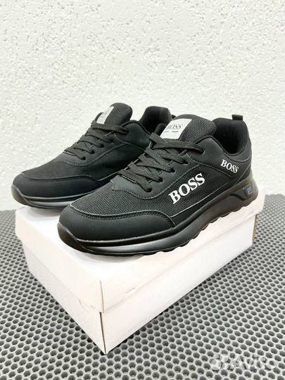 Кроссовки Boss удобные