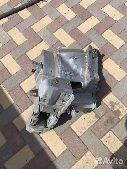 Лонжерон передний левый Opel Insignia