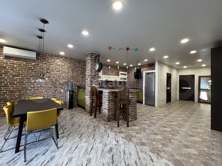 2-к. квартира, 100,6 м², 5/6 эт.