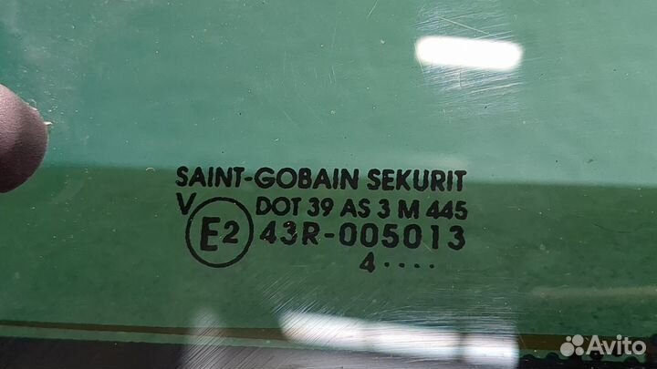 Крышка багажника Citroen C8