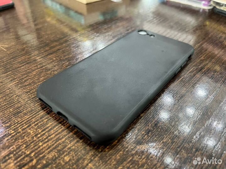 Чехлы на телефон iPhone 7/8/se