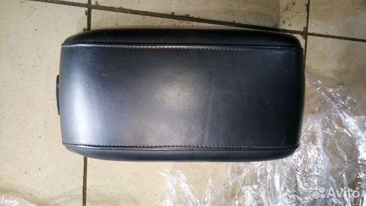 Подлокотник Hyundai Xg250