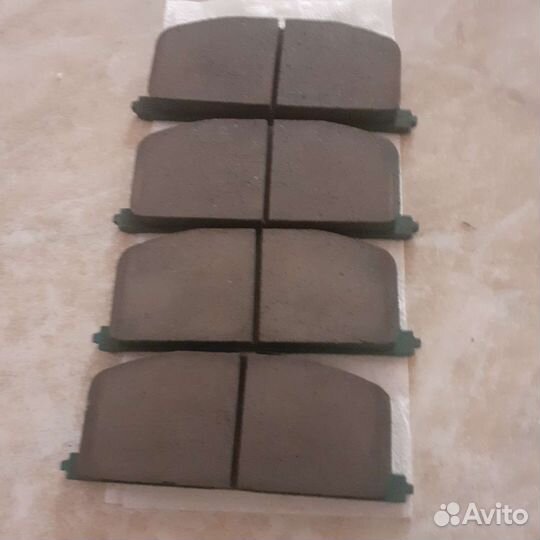 Колодки тормозные передние