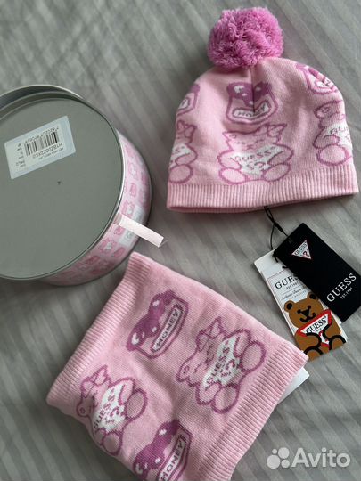 Набор шапка и снуд Guess