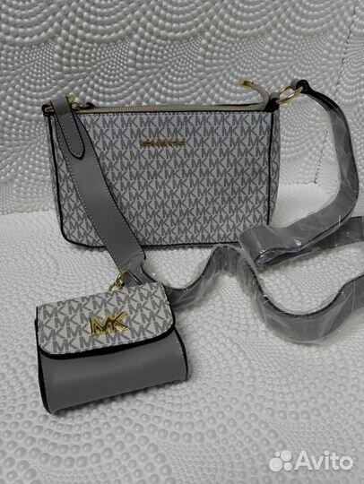 Женская сумка Michael Kors в бело-сером цвете