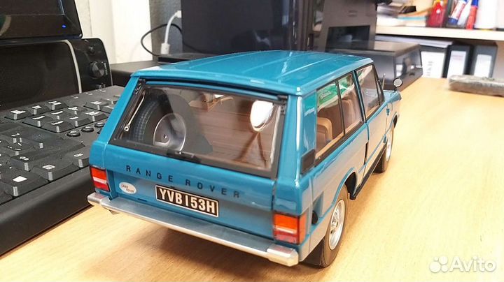 Range Rover Almost Real 1:18
