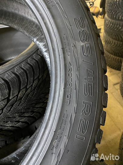 Nokian Tyres Hakkapeliitta 9 SUV 285/45 R21 113T