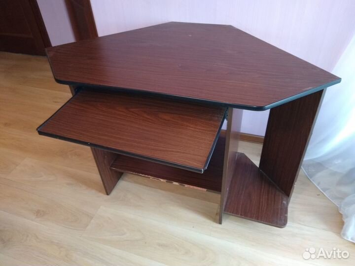 Стол компьютерный угловой