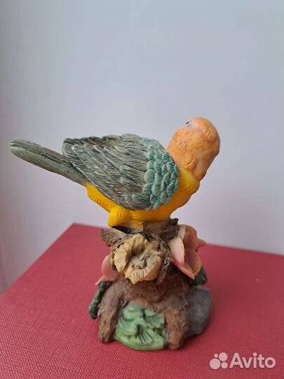 Статуэтка птицы