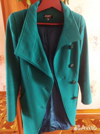 Пальто женское 42 44 бу