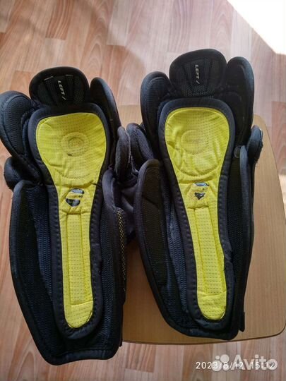 Наколенники хоккейные детские bauer 10 