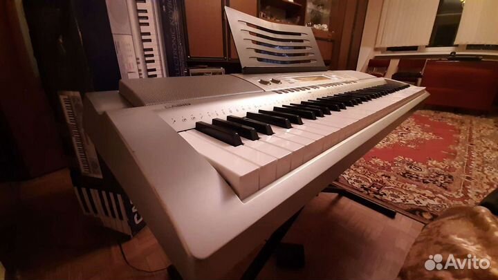 Синтезатор Casio WK-200
