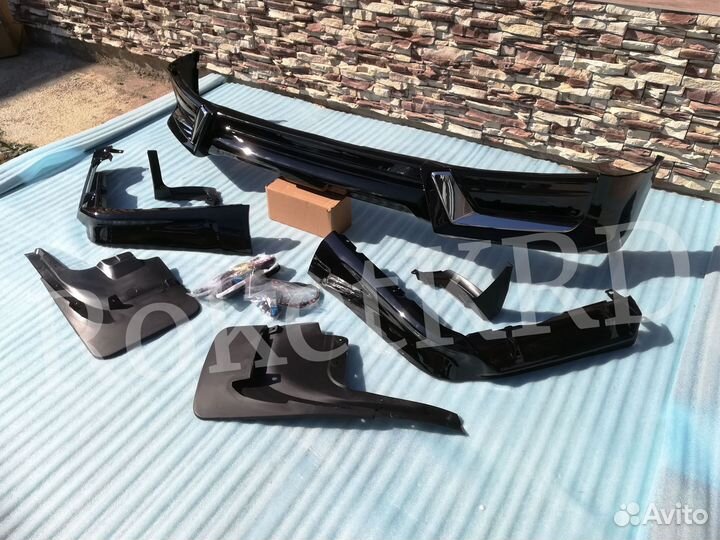 Обвес Toyota Land Cruiser 200 TRD Черный