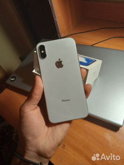 iPhone X, 256 ГБ
