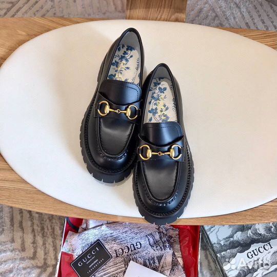 Лоферы женские Gucci