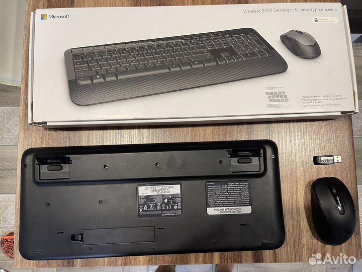 Беспроводная клавиатура и мышь microsoft