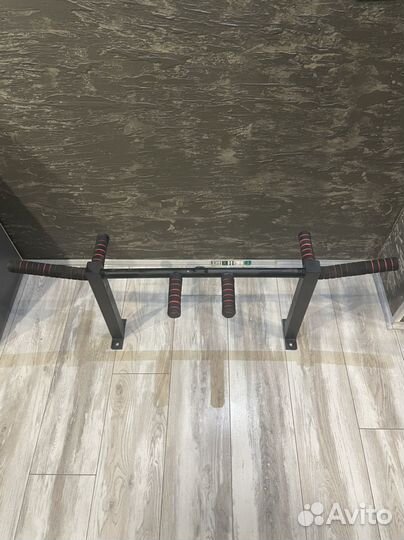 Турник потолочный