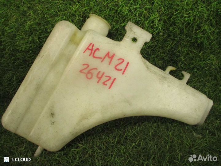 Бачок расширительный на toyota voxy AZR60G 1AZ-FSE