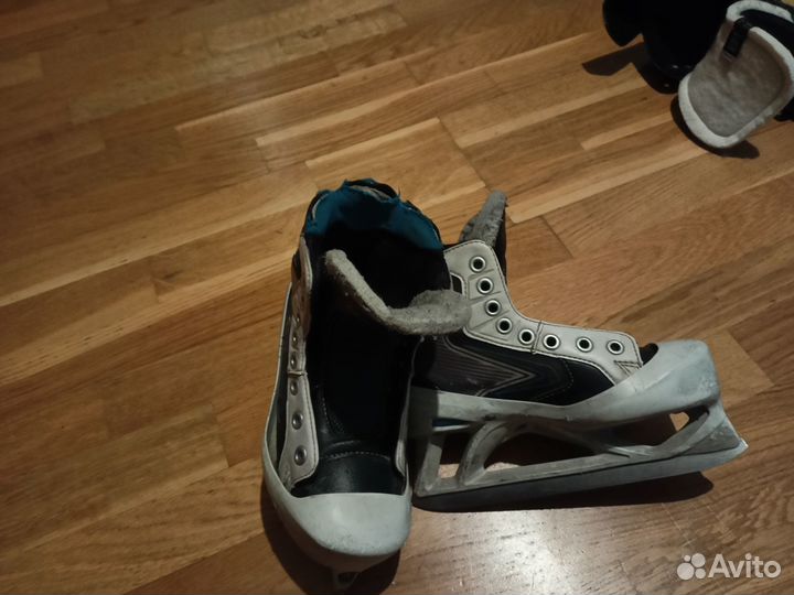 Детские вратарские коньки bauer 21,5 см