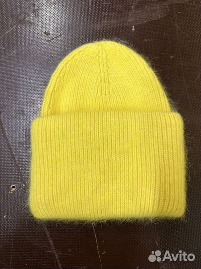 Женская шапка