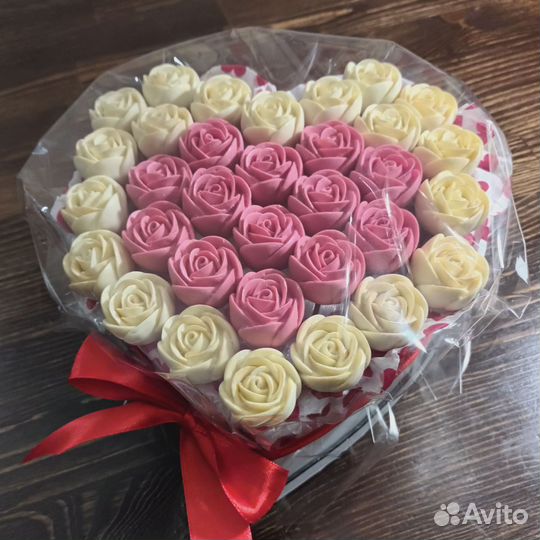 Букеты из шоколадных цветов