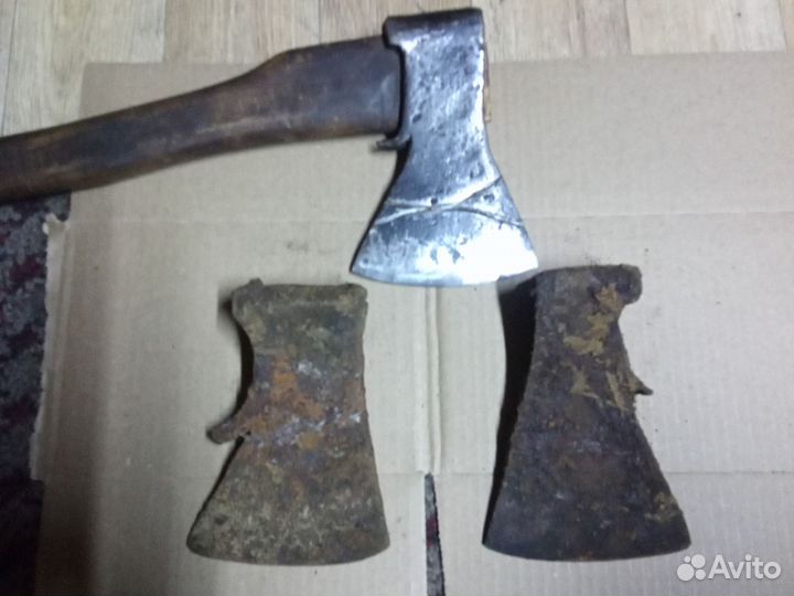 Топор ручной работы