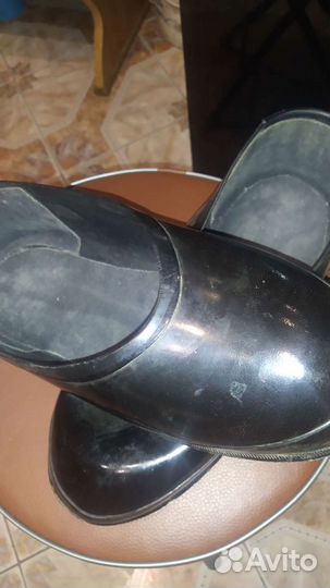 Калоши (гост)