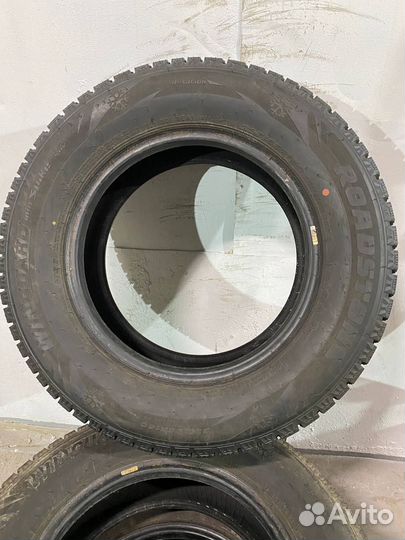 Roadstone Winguard Spike 235/65 R16C 121R
