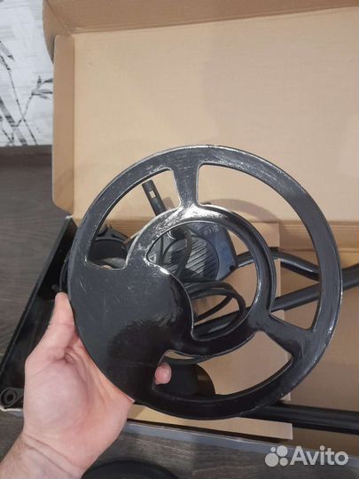 Металлоискатель Minelab X-Terra 305