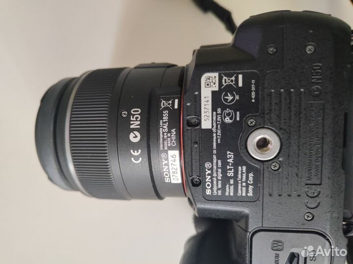 Зеркальный фотоаппарат Sony SLT-A37