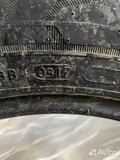 Nokian Tyres Hakkapeliitta 5 215/65 R16
