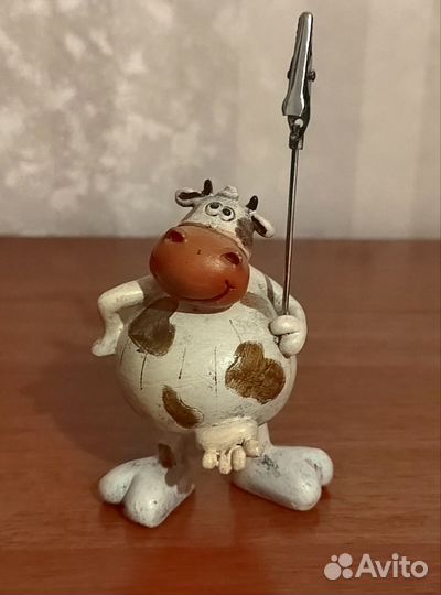 Фигурка корова с держателем