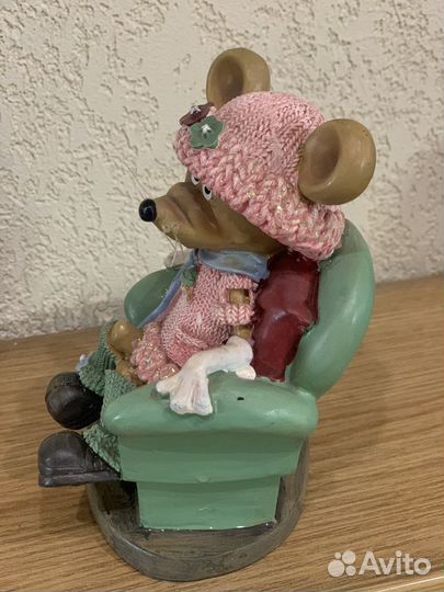 Декоративная фигурка мышь - подсвечник