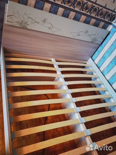 Кровать двухспальная 140 200 бу