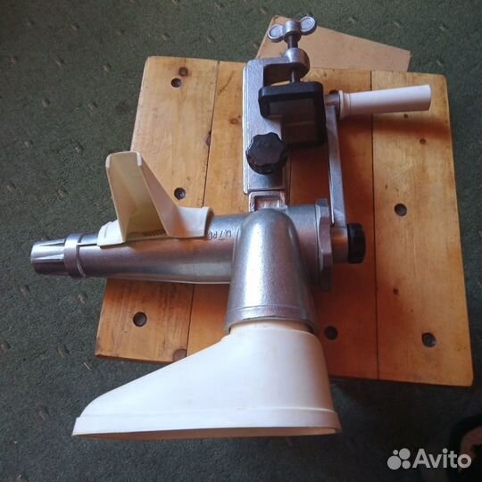 Соковыжималка бытовая сб-4 ручная СССР