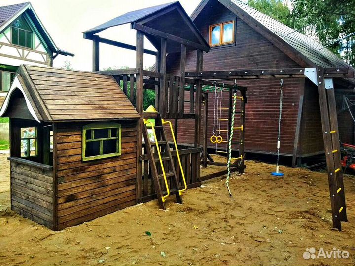 Детская площадка уличная. Безопасная конструкция