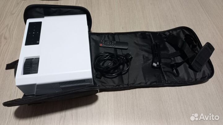 Проектор Everycom HQ9A WiFi