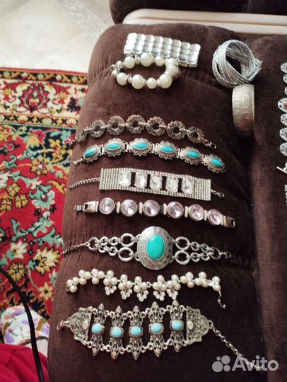 Браслеты разные