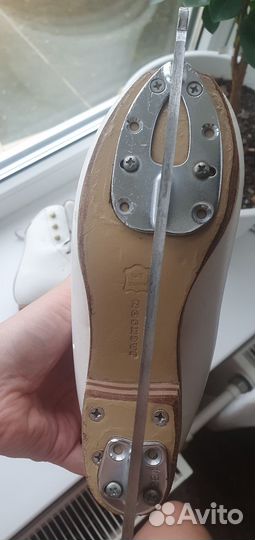 Фигурные коньки jackson