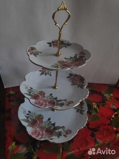 Блюдо фарфор