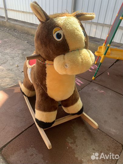 Детская качалка лошадь