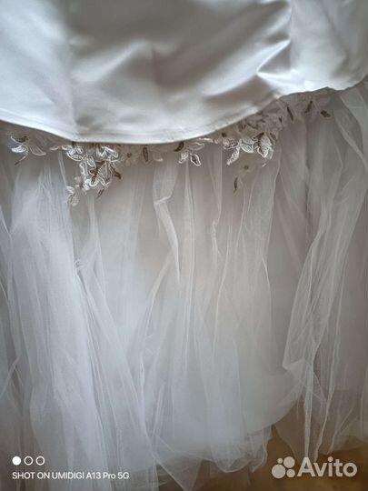 Свадебное платье s