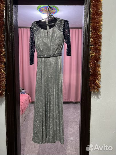 Вечернее платье