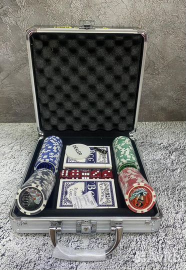 Покерные наборы Premium Poker Royal Flush с номина