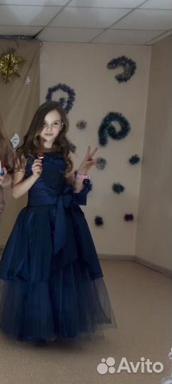 Нарядное платье