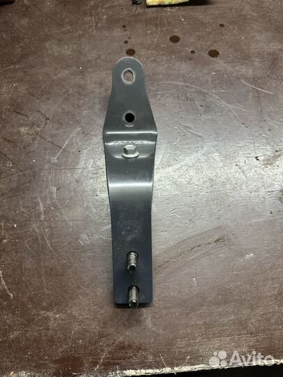 Кронштейн Scania 6 2849902