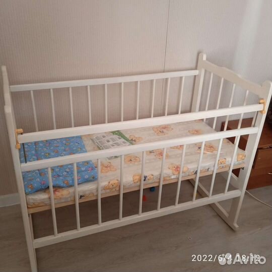 Детская кроватка