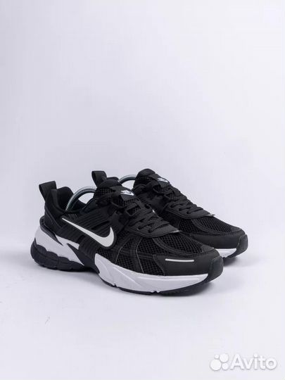 Кроссовки Nike V2K Run Runtekk черные