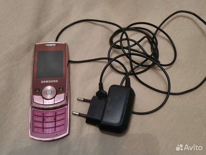 Samsung a890